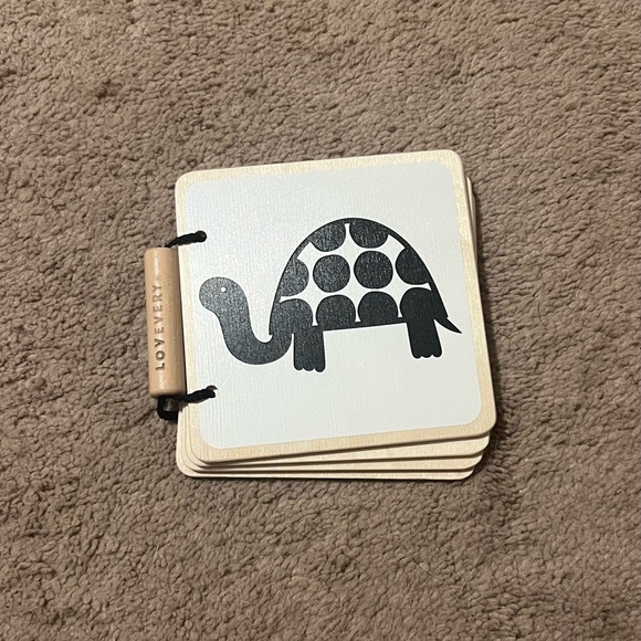 Lovevery my first book - Picture 1 of 1